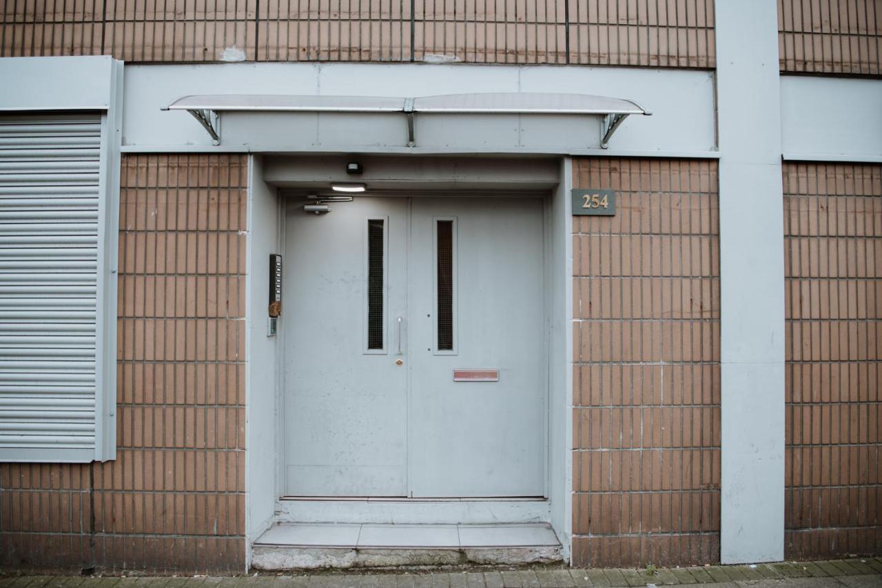 Flats Near Football Clubs Liverpool Extérieur photo