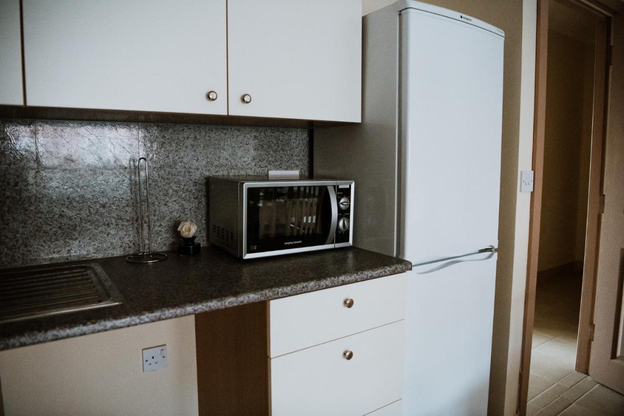 Flats Near Football Clubs Liverpool Extérieur photo