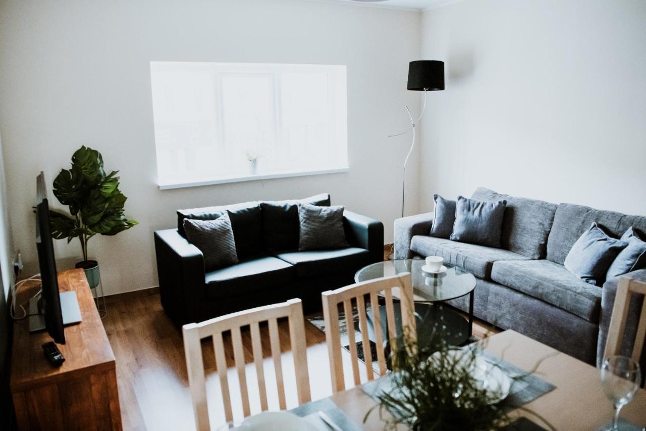 Flats Near Football Clubs Liverpool Extérieur photo