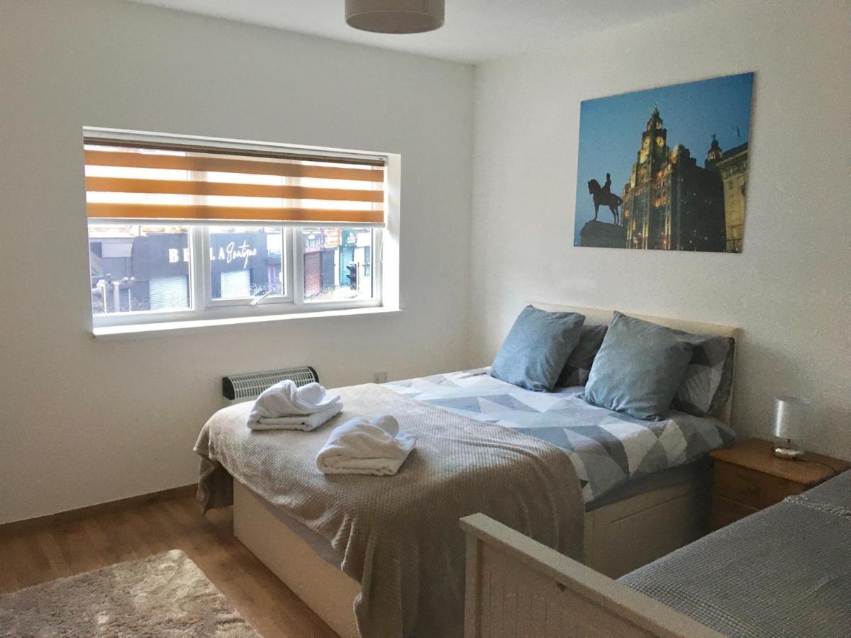 Flats Near Football Clubs Liverpool Extérieur photo